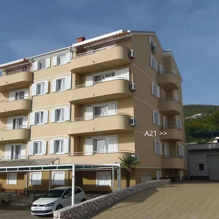 In With Sea View, Balcony, Air Conditioning, Wifi 4623-2 Apartment