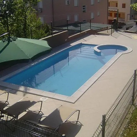 Apartment In With Sea View, Balcony, Air Conditioning, Wifi 4623-2 *